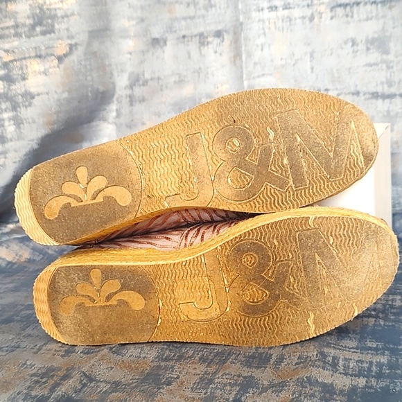 Joy and Mario Womens Satin Champagne/Pink /Wedge Slip On Espadrilles /Size 8 - Picture 7 of 7